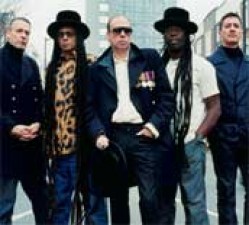 Big Audio Dynamite en el FIB 2011