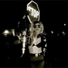 Version country del "Born this way"