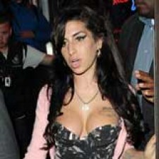 Se suspende toda la gira europea de Amy Winehouse
