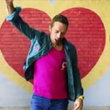 "Every teardrop is a waterfall", el videoclip