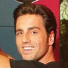 "Como tu ninguna", nuevo single de Bustamante