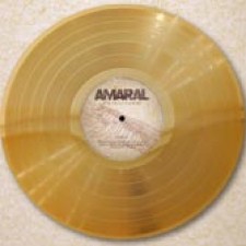 Amaral nº1 en la lista de ventas en España