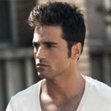 Bustamante presenta la gira Mio 2012