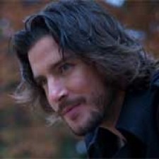 "Habla" de Manuel Carrasco es disco de ORO en su primer día