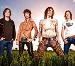 "Nothing's gonna stop us", lo nuevo de The Darkness