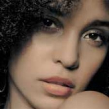 Hit & Run, otra canción de Chila Lynn