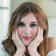 Conchita entrena nuevo álbum "Zapatos nuevos"