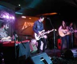 The Bright terminando gira en el American Beer Leon