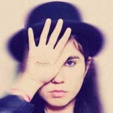 Javiera Mena, Luz de Piedra de Luna