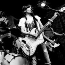 Dover sigue con el "Devil came to me Tour 2013"