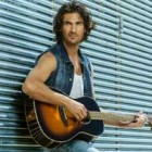 Se acerca el quinto disco de Hugo Salazar