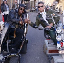 Dizzee Rascal y Robbie Williams mano a mano