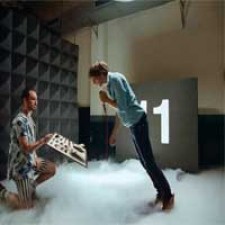 Estrenado el vídeo de "Trying to be cool" de Phoenix