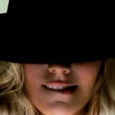 "Pretty Boy", el nuevo videoclip de Edurne