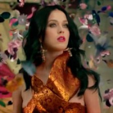 Estrenado el videoclip de Unconditionally de Katy Perry