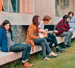 Tame Impala versiona el "Stranger in Moscow"