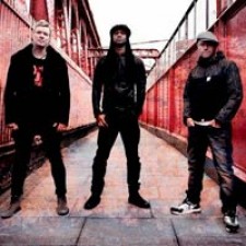 The Prodigy lidera la lista británica de discos