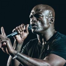 Seal y Editors protagonistas de las lista de favoritos