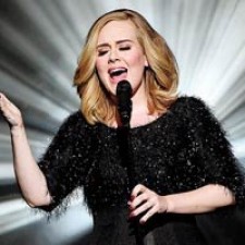 Adele sigue nº1 en la Billboard 200 con '25'