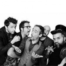 LOL sigue nº1 en discos en España con 'El poeta Halley'