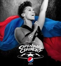 Alicia Keys en la final de la UEFA Champions League