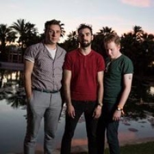 El tercer álbum de Two door cinema club