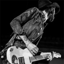 3ª semana de Leiva nº1 en discos en España con "Monstruos"