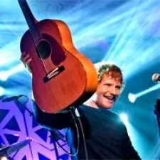 Ed Sheeran de vuelta al nº1 en discos en UK con "Divide"