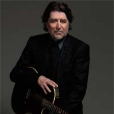 Joaquín Sabina regresa al nº1 en discos con "Lo niego todo"