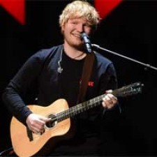 Ed Sheeran vuelve a hacer doblete en listas británicas