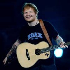 Ed Sheeran inicia 2018 liderando las listas británicas
