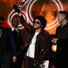 Bruno Mars arrasa en la 60ª edición de los Grammy