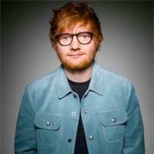 Los top 3 de las listas británicas sin cambios