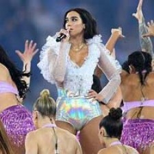La actuación de Dua Lipa en la final de la Champions League