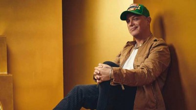 Alejandro Sanz mantiene el nº1 en España con '#Eldisco'