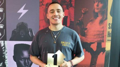 Dermot Kennedy nº1 en discos en UK con 'Without fear'