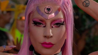 Lady Gaga repite nº1 en discos en UK con 'Chromatica'