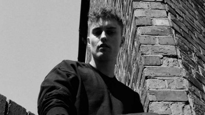 Sam Fender programa 'Seventeen going under' para octubre
