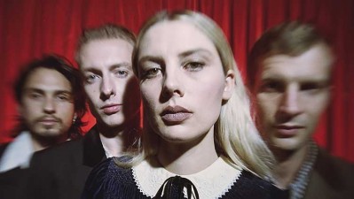 Los conciertos en salas de Wolf Alice en España se reprograman para noviembre
