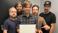 Death Cab For Cutie presentó 'Asphalt meadows' en Jimmy Kimmel Live!