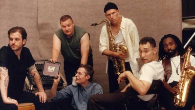 Bleachers hizo 'Modern girl' en The Tonight Show starring Jimmy Fallon