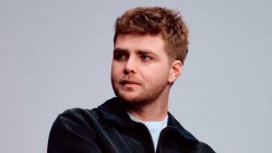 Alex Warren con 'Ordinary' 9ª semana número 1 en singles en UK