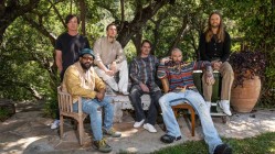 Maroon 5 anuncia nuevo disco 'Love is like'