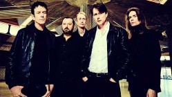 Suede, Curtis Harding y Big Thief en las novedades musicales de la semana