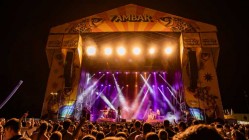 Cartel por días de Festival Río Babel 2026