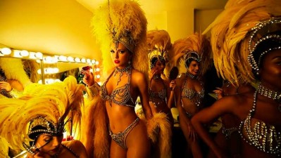 Taylor Swift repite doblete en las listas británicas