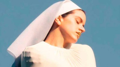 Rosalía presentó la portada de su nuevo proyecto 'Lux'