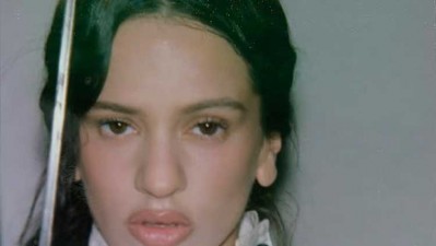 Rosalía 7ª semana consecutiva número 1 en discos en España con 'Lux'