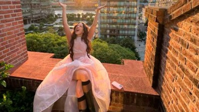 Rosalía 9ª semana consecutiva número 1 en discos en España con 'Lux'