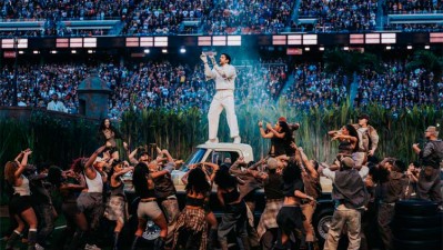 Bad Bunny con 'Debí tirar más fotos' regresa al número 1 de la Top 100 Álbumes España